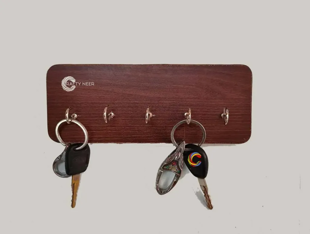 keyring Wall Mounted Key Holder With Shelf Hanging key holder key storage key hooks wall key holder key rack with shelf Model : Keyring2003 (Albino Oak)